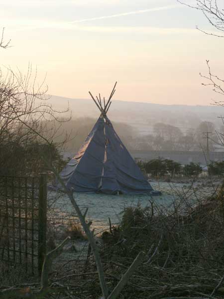 Tipee in the mist - Northlodge eco-camping