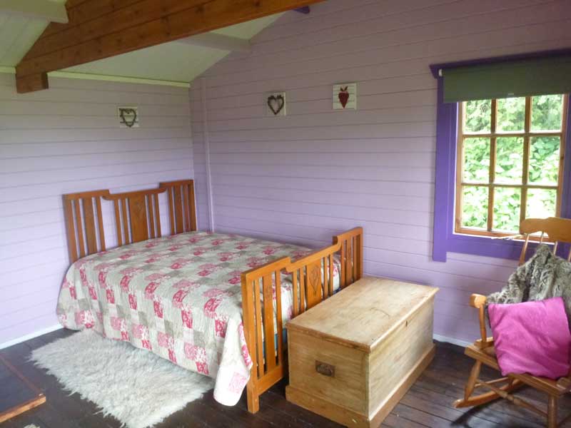 Damson cabin bed - Northlodge eco-camping